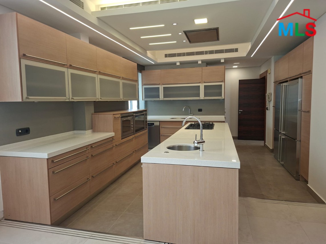 Super Deluxe Renovated Apartment For Sale in Prime Location in Verdun, Beirut