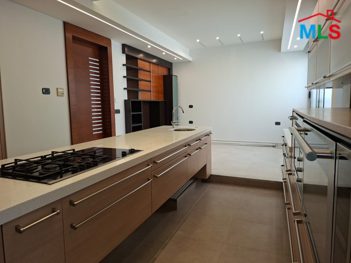 Super Deluxe Renovated Apartment For Sale in Prime Location in Verdun, Beirut