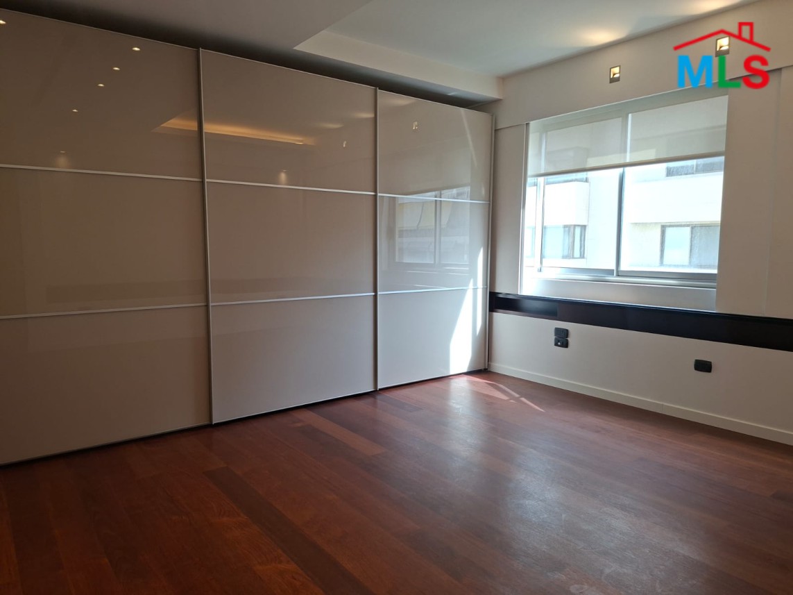 Super Deluxe Renovated Apartment For Sale in Prime Location in Verdun, Beirut
