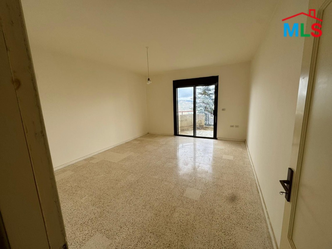 An Apartment For Sale in Qornayel, Baabda