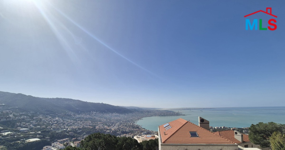 Exclusive ! High-End Apartment with Panoramic Sea View For Sale in Adma