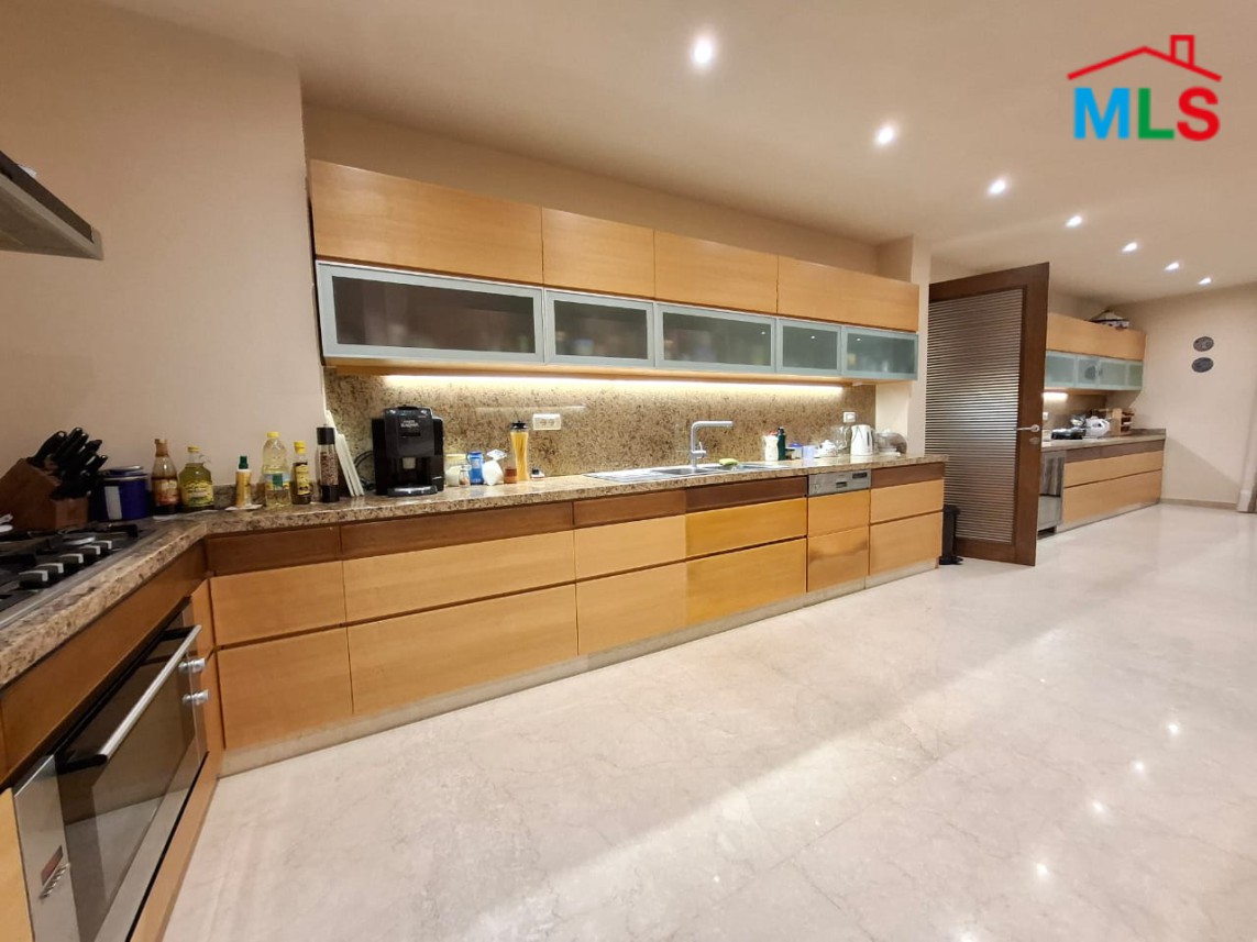 Exclusive ! High-End Apartment with Panoramic Sea View For Sale in Adma