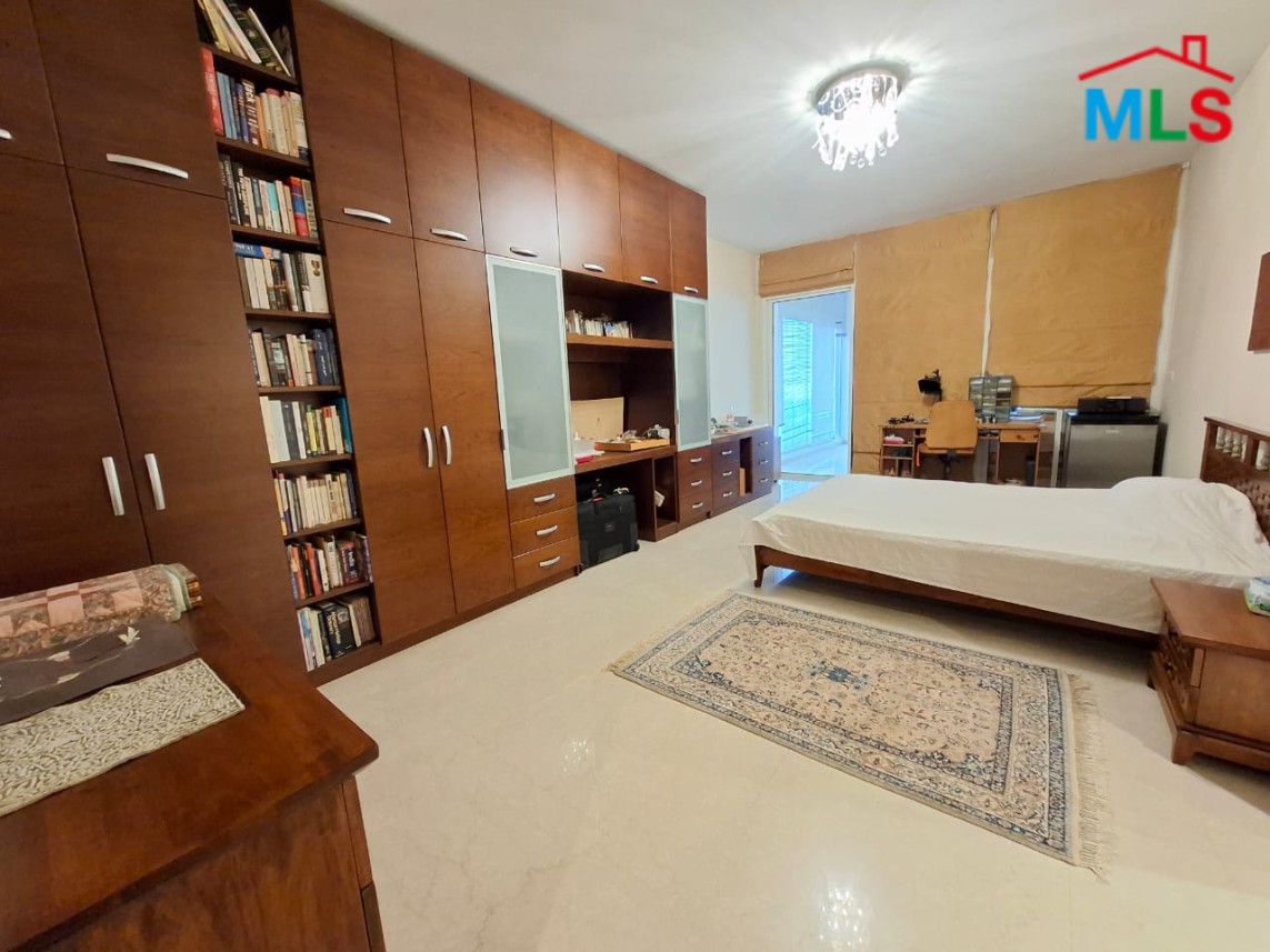 Exclusive ! High-End Apartment with Panoramic Sea View For Sale in Adma