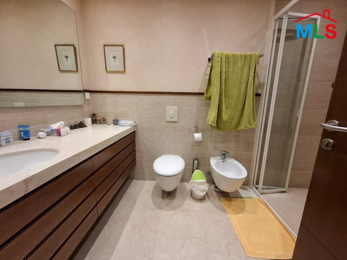Exclusive ! High-End Apartment with Panoramic Sea View For Sale in Adma