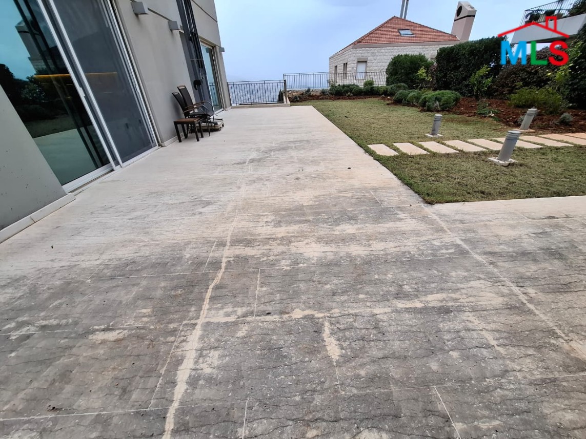 Exclusive ! High-End Apartment with Panoramic Sea View For Sale in Adma