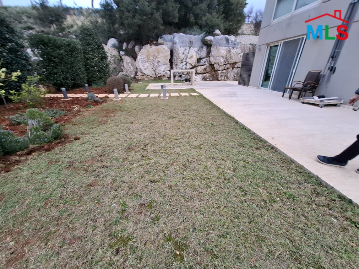 Exclusive ! High-End Apartment with Panoramic Sea View For Sale in Adma