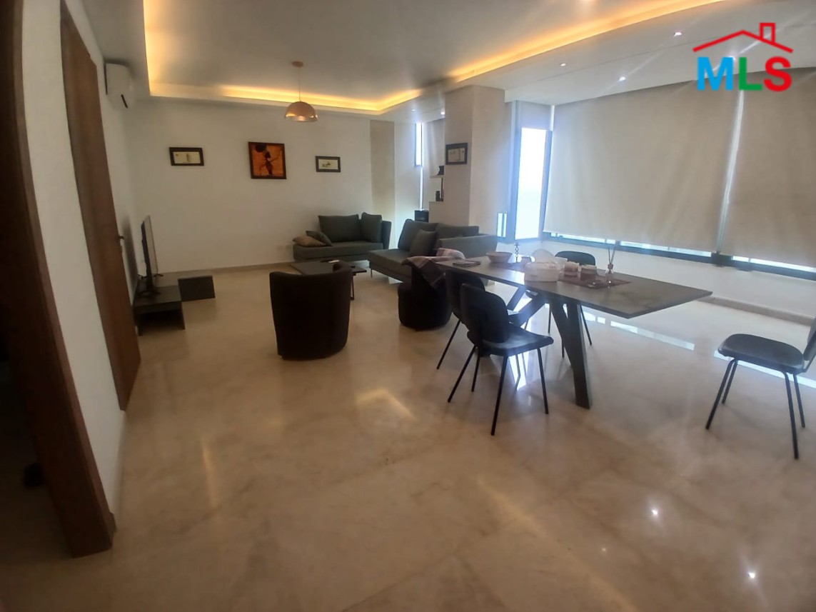3-Bedroom Apartment For Sale in Ain El Mreisseh, Ras Beirut