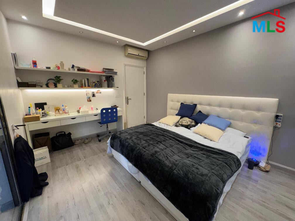 Bright Apartment For Sale in Kaskas, Beirut