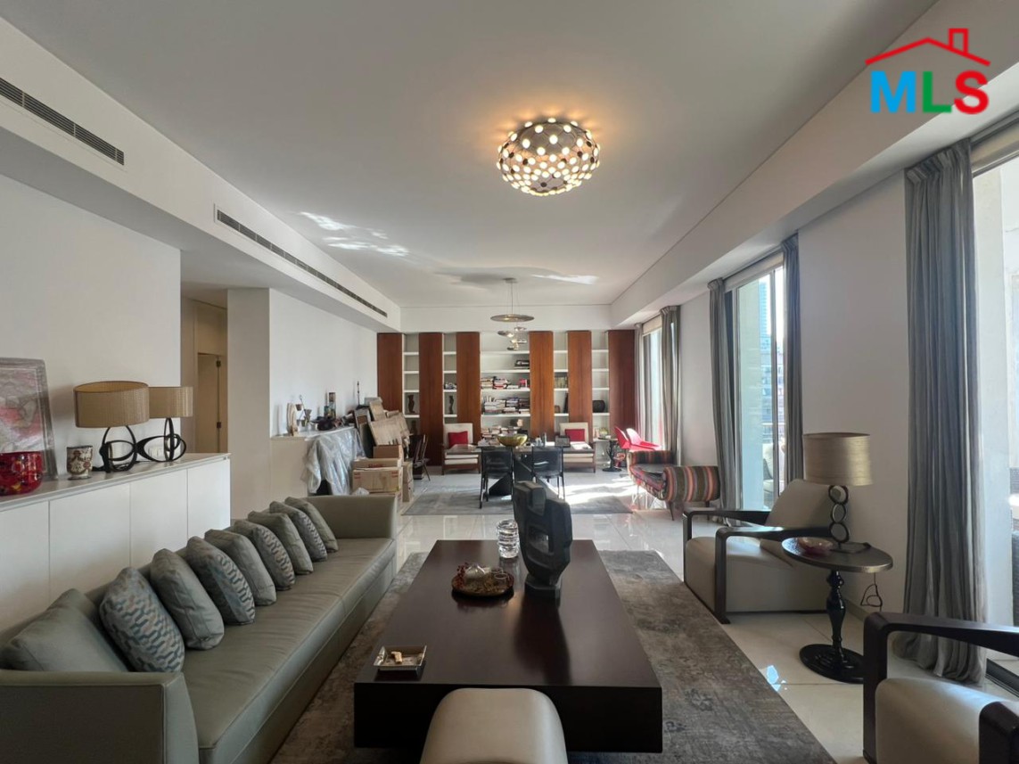4-Bedroom Apartment with Open View For Sale in Gemayzeh, Saifi