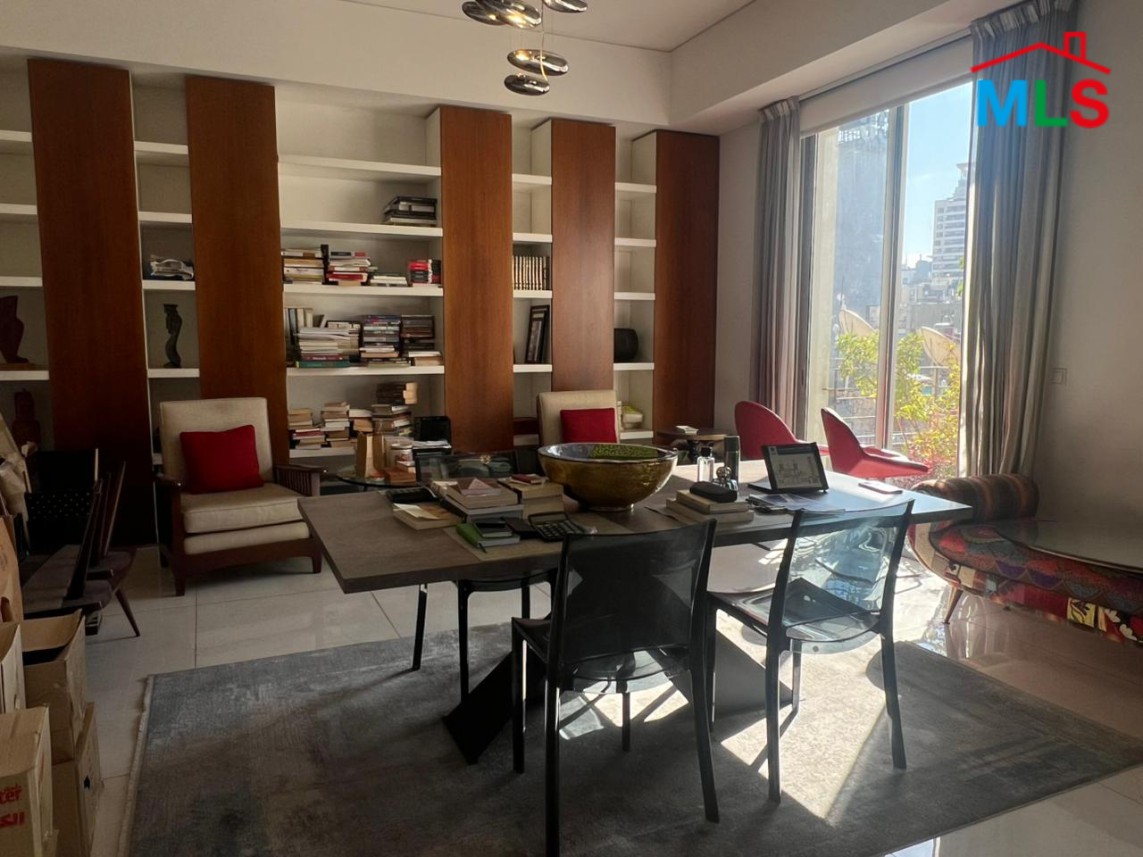 4-Bedroom Apartment with Open View For Sale in Gemayzeh, Saifi