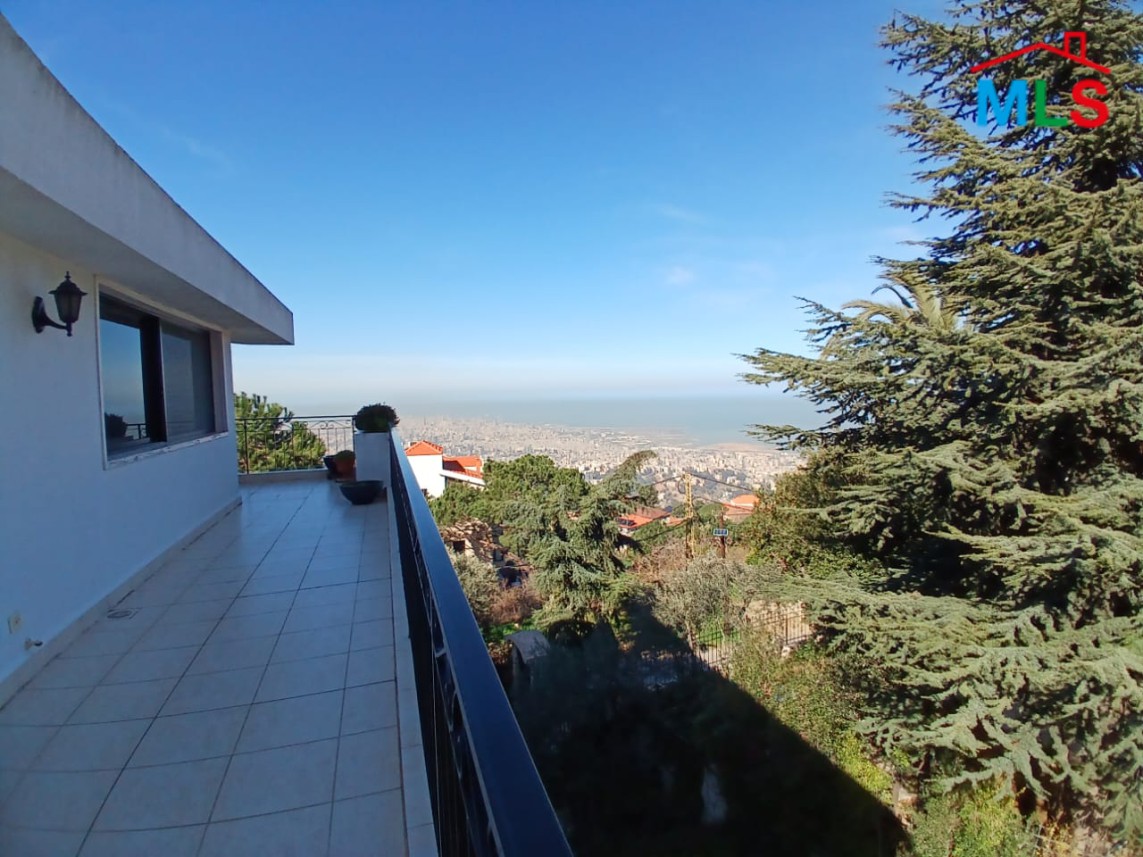 An Amazing Villa With Panoramic Sea View For Sale in Ain Saadeh