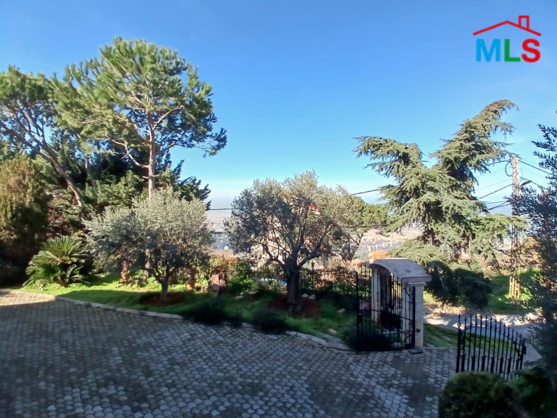 An Amazing Villa With Panoramic Sea View For Sale in Ain Saadeh