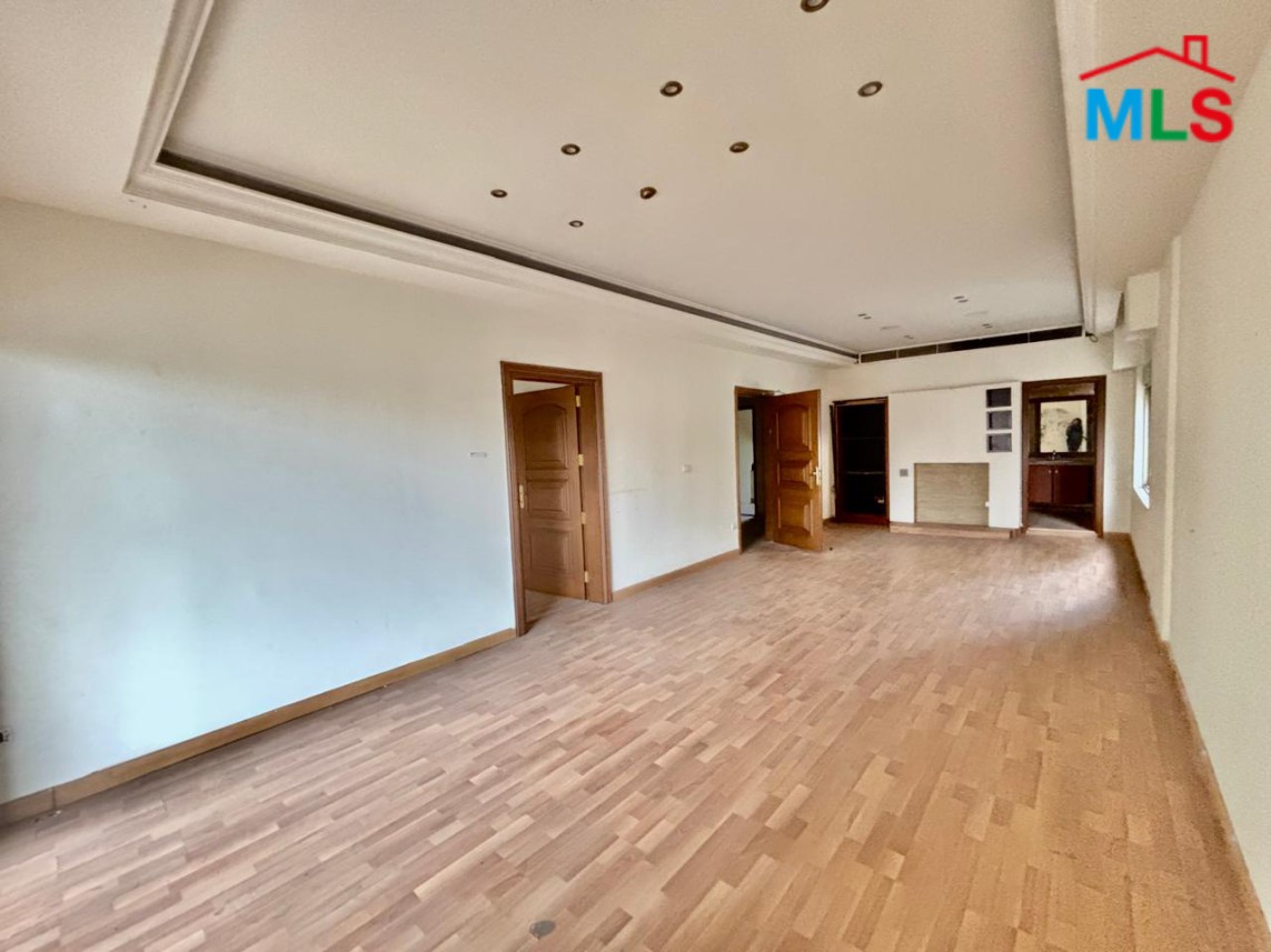 Spacious Apartment Suitable as Office For Sale in Badaro