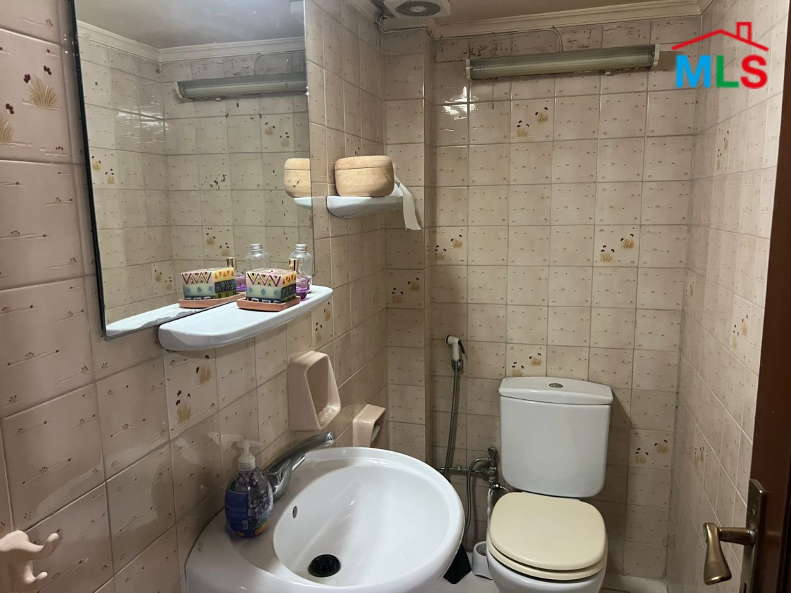 4-Bedroom Apartment For Sale in Haret Hreik
