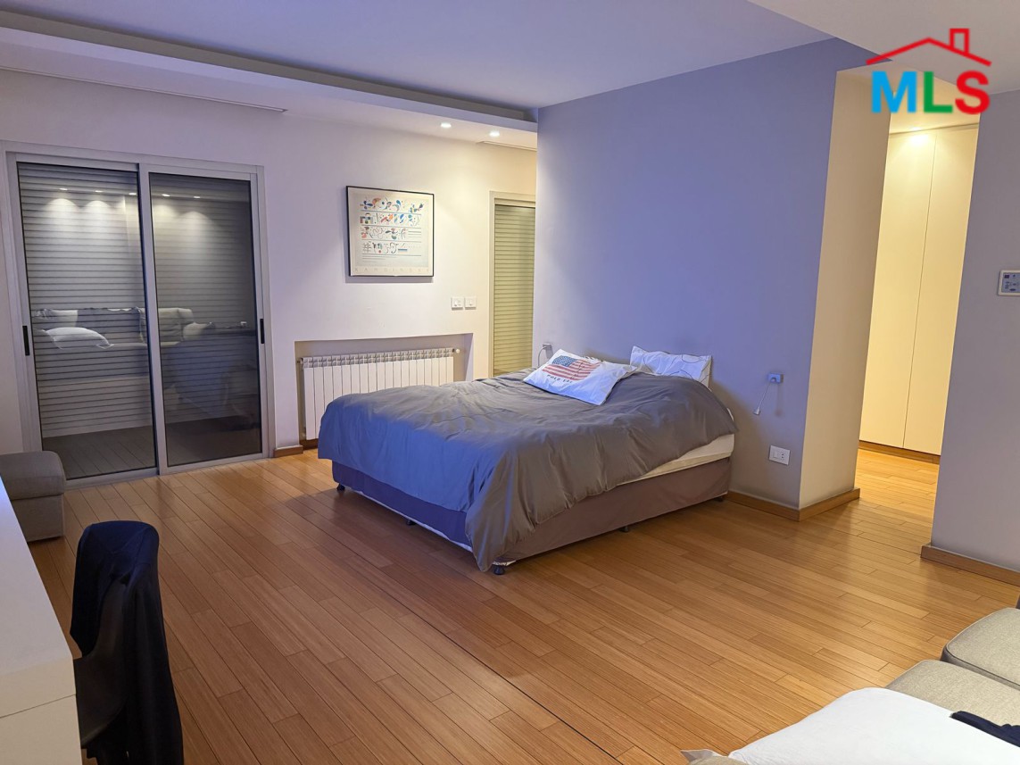 Luxurious Apartment For Sale in Achrafieh, Carré D'or