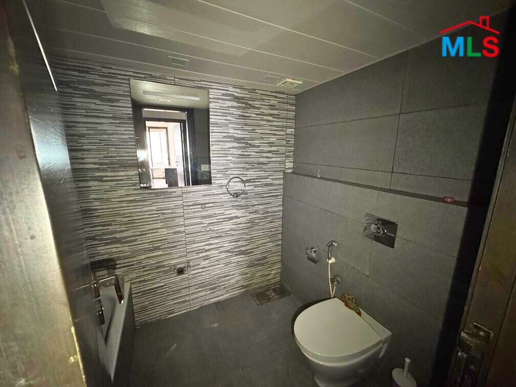 Renovated Apartment For Sale in Ras El Nabeh, Beirut