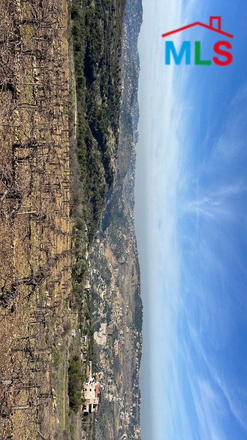 Land With Small House For Sale in Ain Al Marej, Bhamdoun
