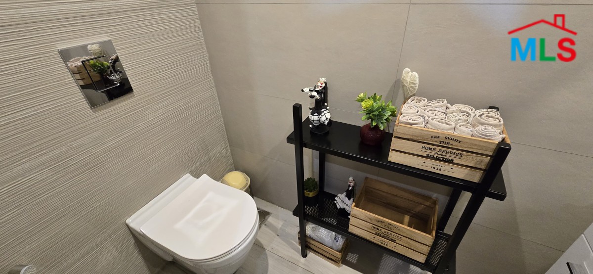 Nicely Decorated Apartment For Sale in Ras El Nabeh, Beirut