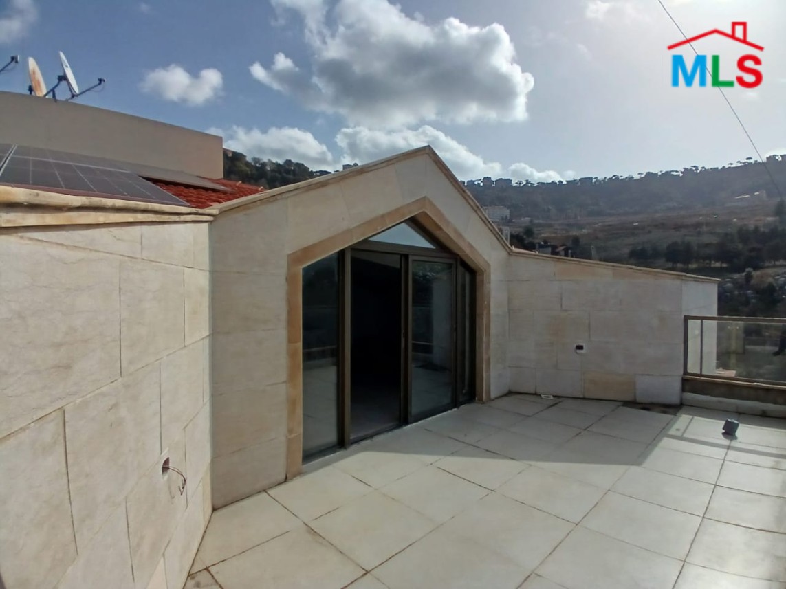 Duplex With Panoramic View For Sale in Chwaya, El Metn