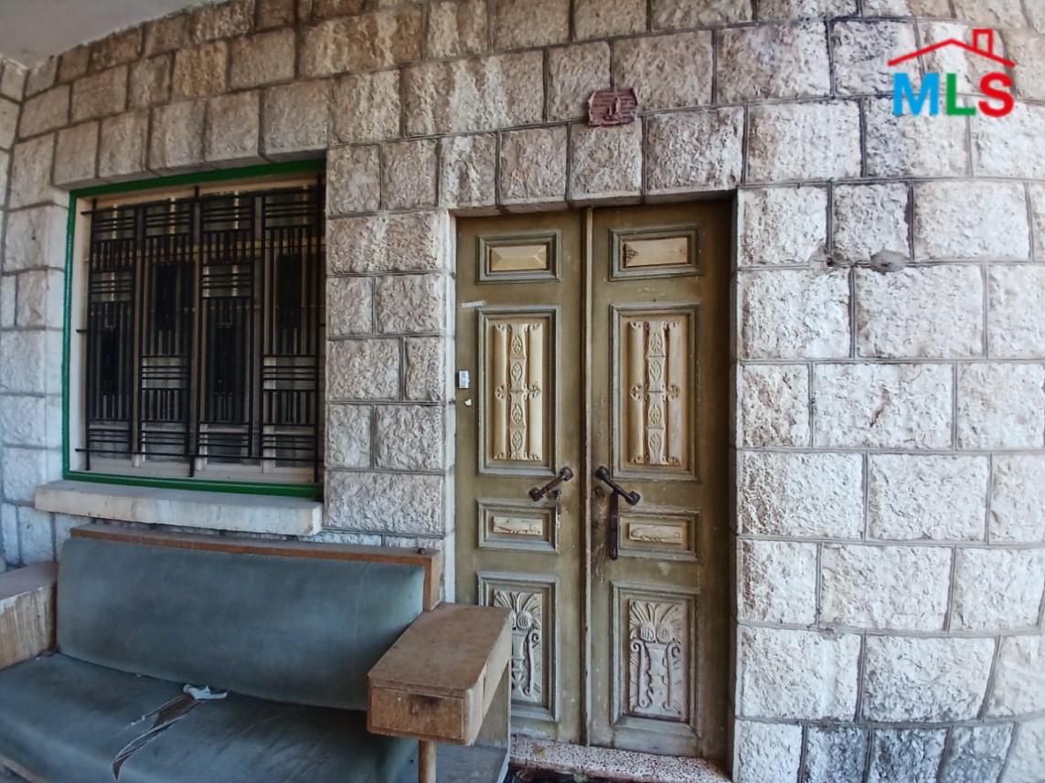 Exclusive! A 3,815 Land With Traditional Lebanese House For Sale in Khenchara