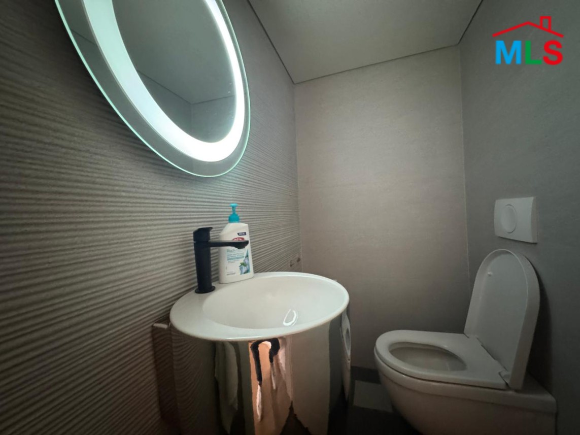 Semi-Furnished And Decorated Apartment For Sale in Mansourieh
