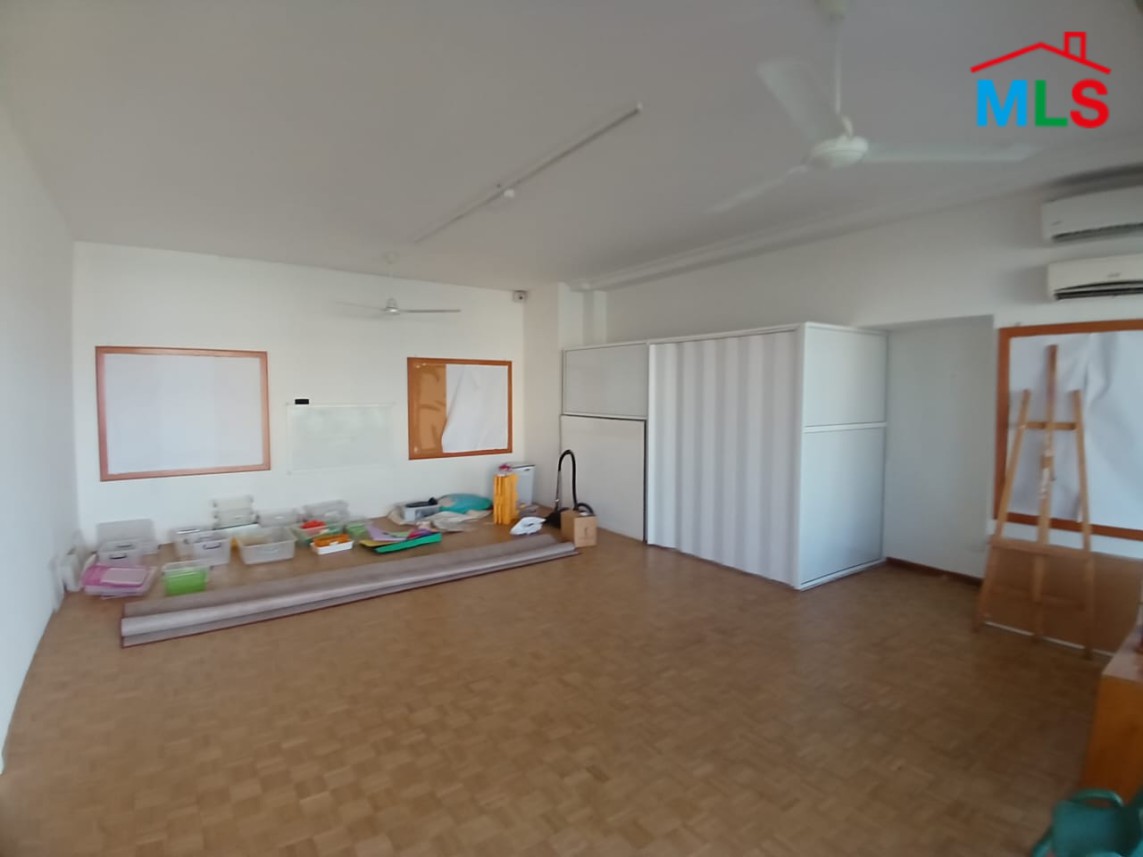 Exclusive! Spacious Villa With An Amazing Open View For Sale in Naccache