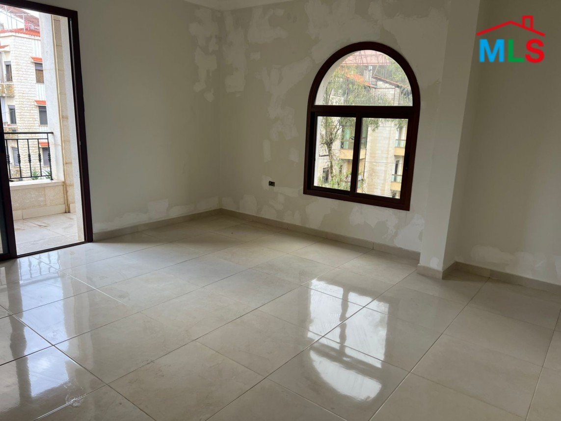 Spacious Apartment For Sale in Aley
