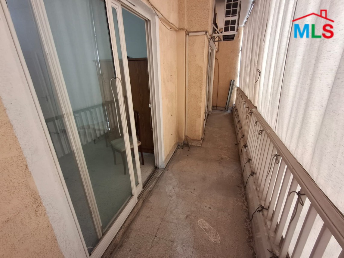 3-Bedroom Apartment For Sale in Mar Mikhael, Badawi