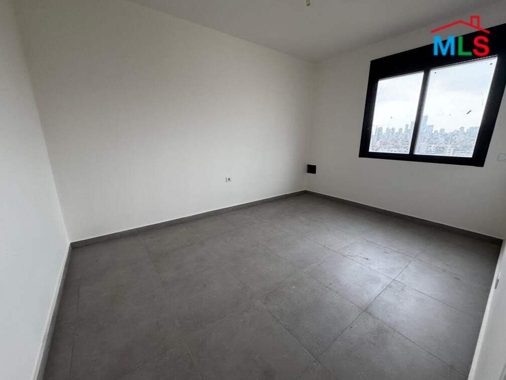 3-Bedroom Apartment For Sale in Ain Al Remmane, Baabda