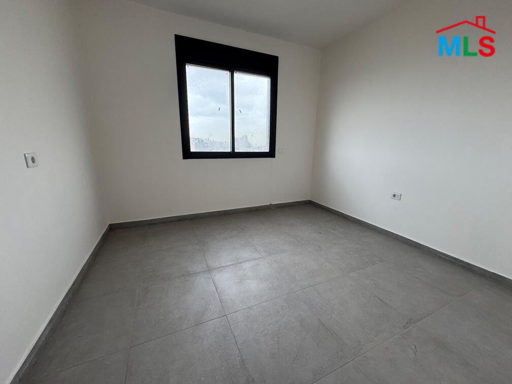 3-Bedroom Apartment For Sale in Ain Al Remmane, Baabda