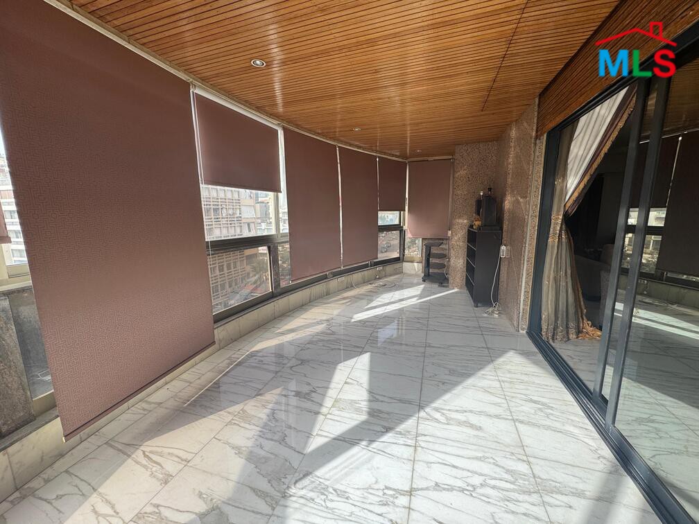 Beautiful 3-Bedroom Apartment For Sale in Ramlet Al Bayda, Beirut