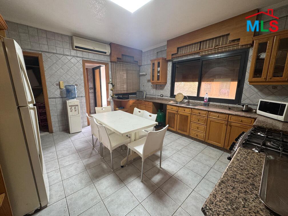 Beautiful 3-Bedroom Apartment For Sale in Ramlet Al Bayda, Beirut