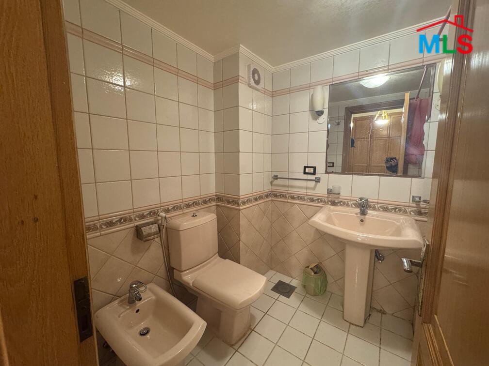 Beautiful 3-Bedroom Apartment For Sale in Ramlet Al Bayda, Beirut