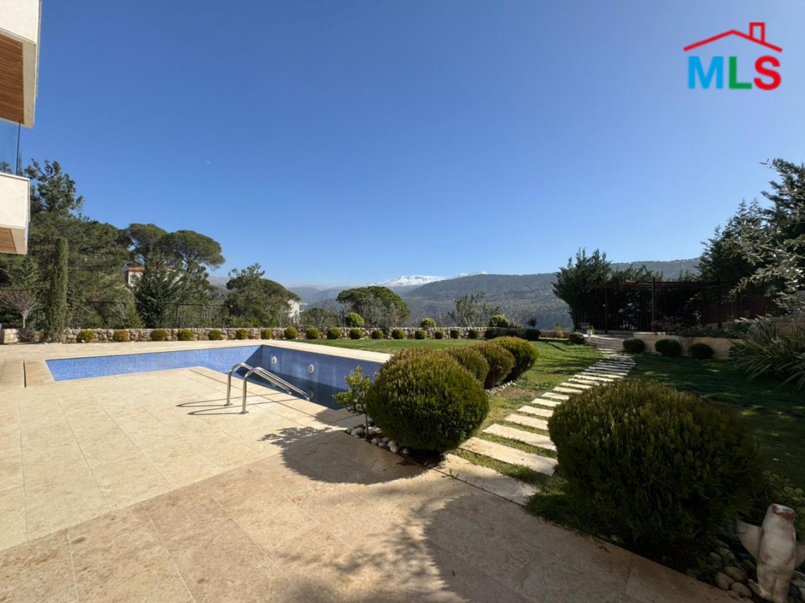 Luxurious Furnished Villa For Sale in Baabdat
