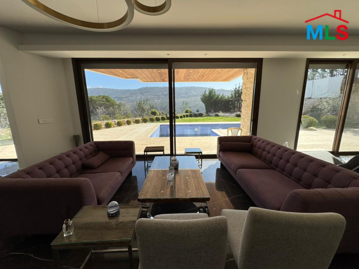 Luxurious Furnished Villa For Sale in Baabdat
