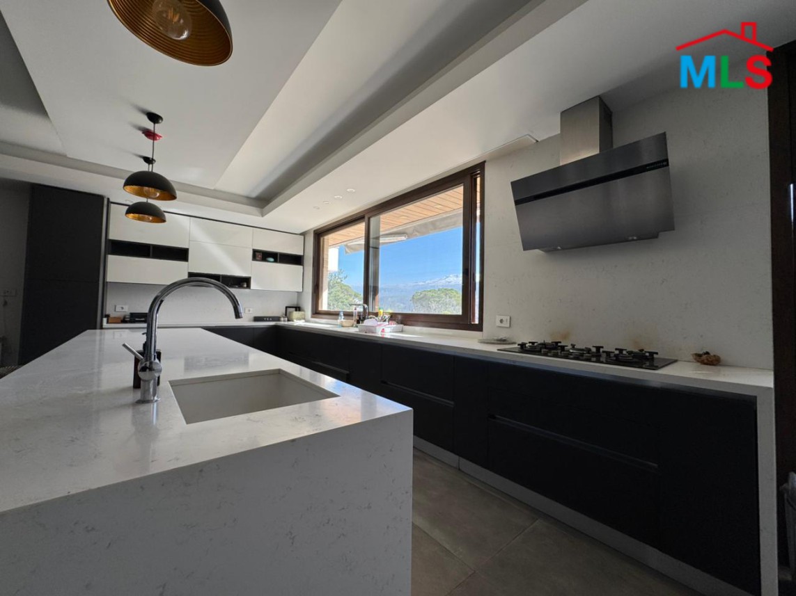 Luxurious Furnished Villa For Sale in Baabdat