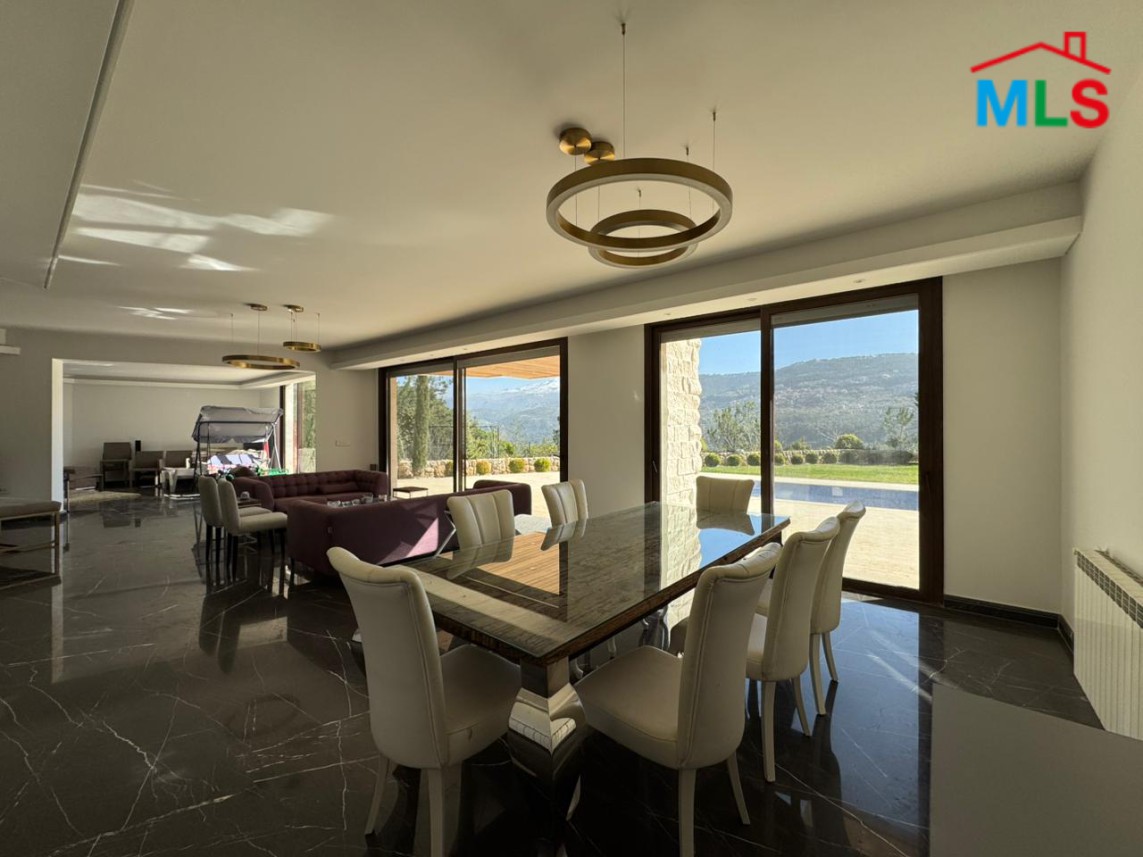 Luxurious Furnished Villa For Sale in Baabdat