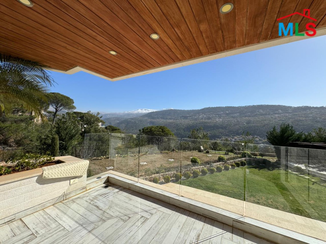 Luxurious Furnished Villa For Sale in Baabdat