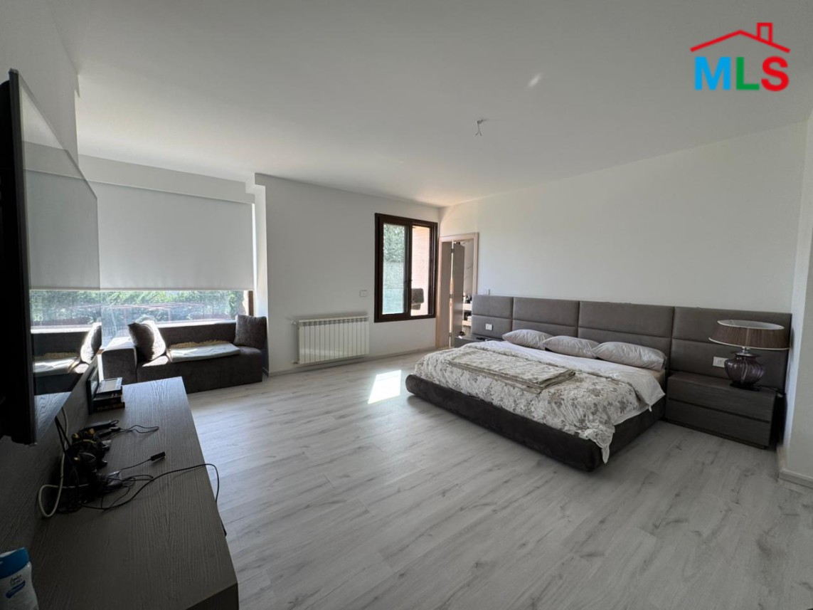 Luxurious Furnished Villa For Sale in Baabdat