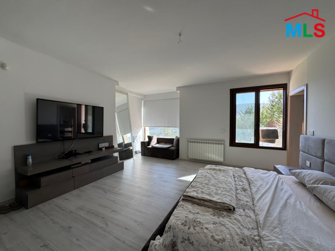Luxurious Furnished Villa For Sale in Baabdat