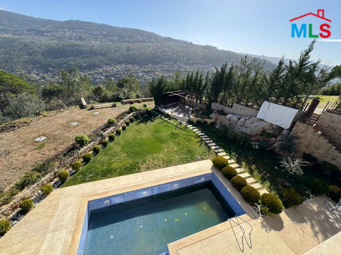 Luxurious Furnished Villa For Sale in Baabdat