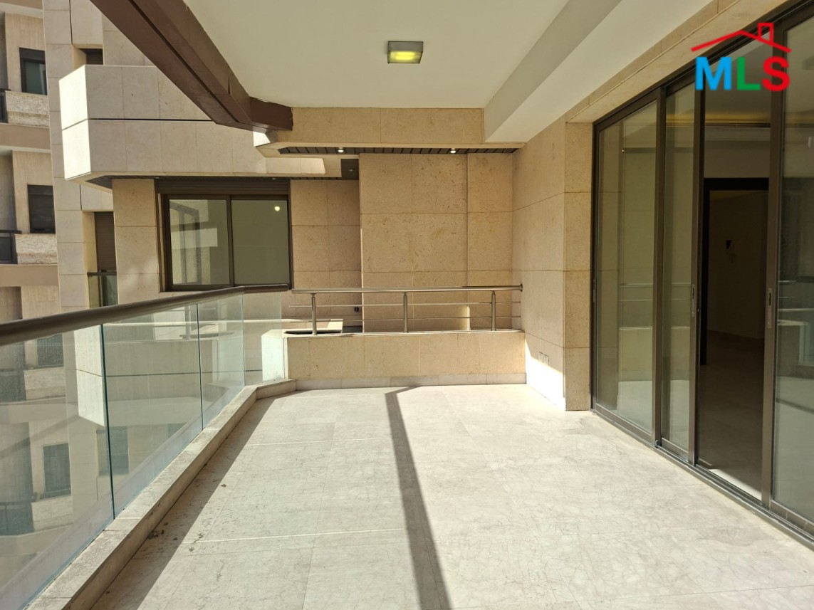 Brand New! 3-Bedroom Apartment For Sale in Manara, Ras Beirut