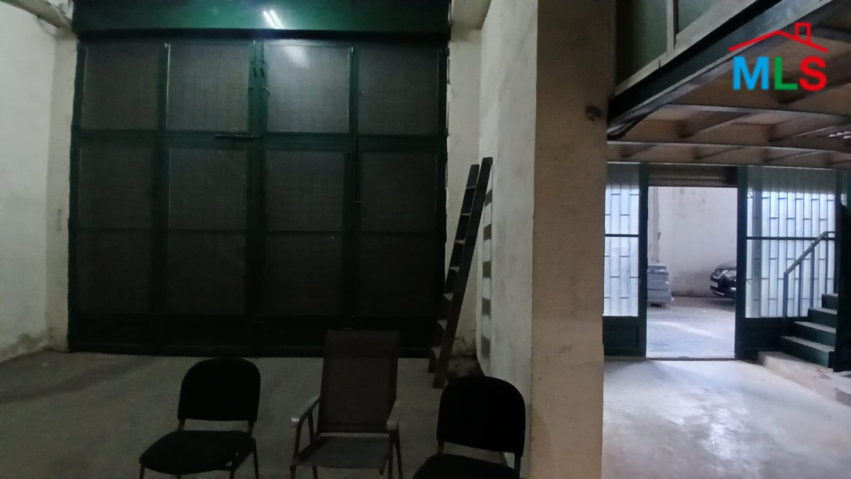 An Industrial Warehouse For Sale in Mar Roukoz