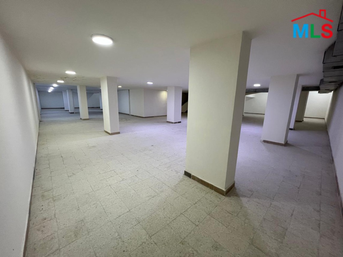 Ready to Move-in 1,500 SQM Warehouse For Sale in Tallet Al Khayat, Beirut