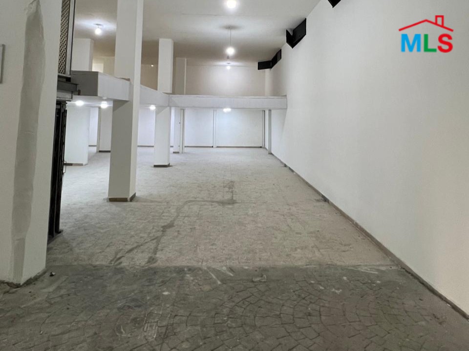 Ready to Move-in 1,500 SQM Warehouse For Sale in Tallet Al Khayat, Beirut