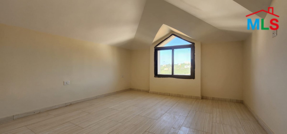 Semi-Attached Villa With Garden For Sale in Al Jamhour