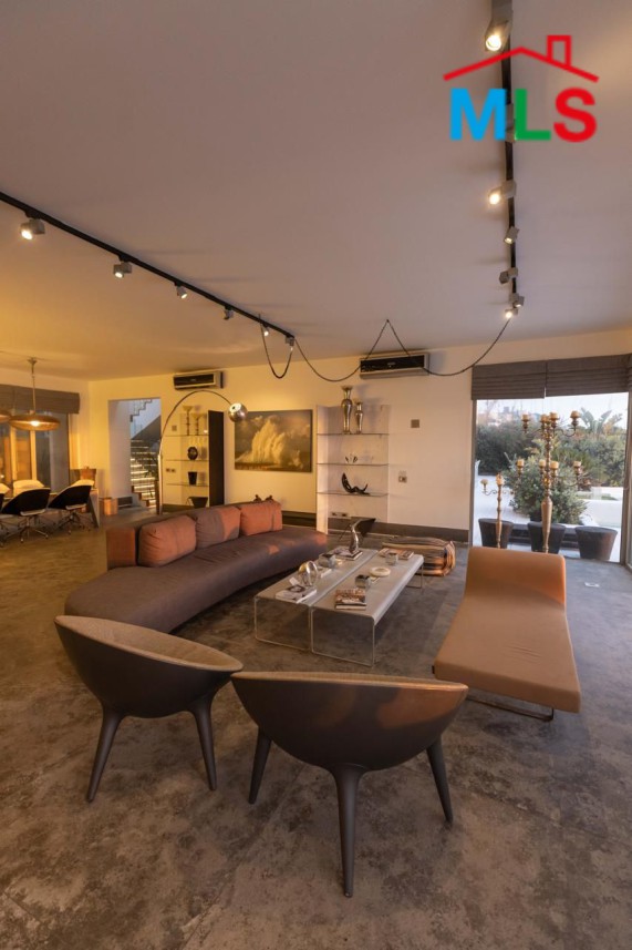 Villa Pieds Dans L'eau with Pool For Sale In Kfar Aabida, Batroun