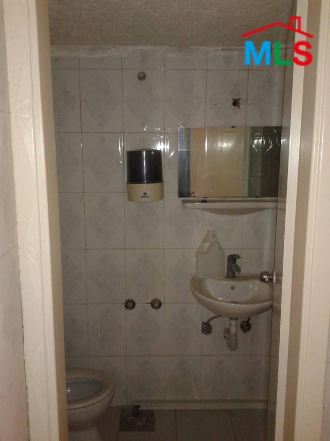 A 120 SQM Office For Sale in Dekwaneh