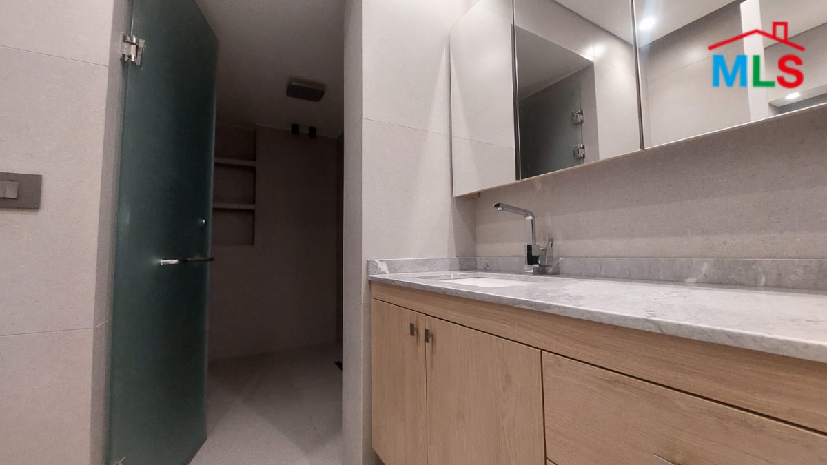 Refined Office with Private Suite/Apartment For Sale in Down Town