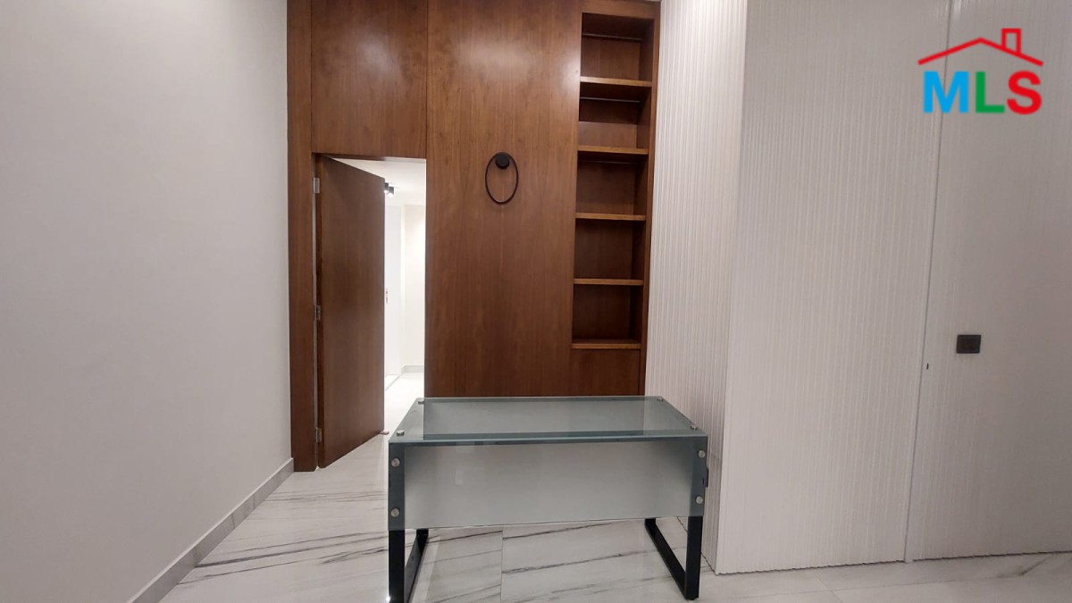Refined Office with Private Suite/Apartment For Sale in Down Town